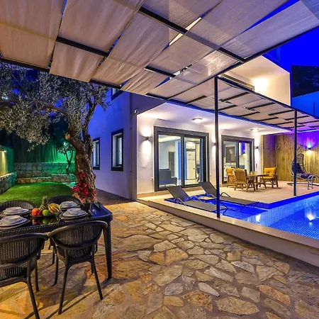 Albedo Blue Villa